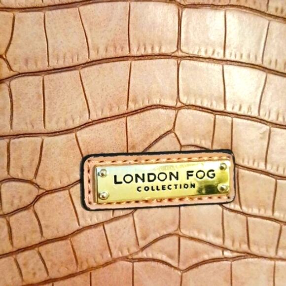 London Fog Handbag 11" NUDE Beige Croc Embossed Vegan Leather Preppy Elegant - Picture 2 of 13